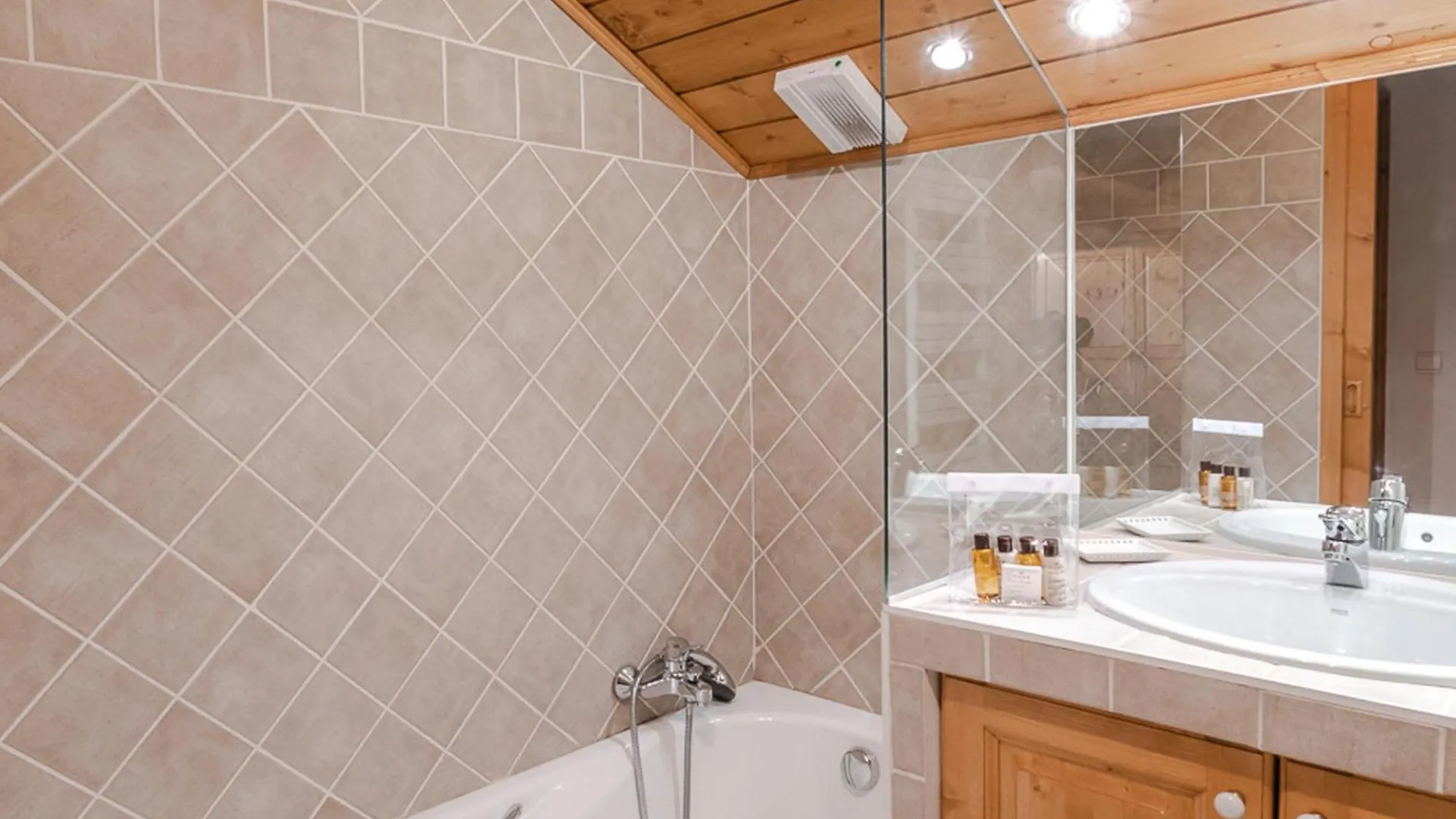 Apartmán Duplex Moderne Proche Des Pistes Avec Parking Et Wifi - Fr-1-343-188 Chamonix 0*,